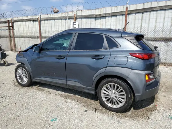 KM8K22AA9JU105275 2018 HYUNDAI KONA - Image 2