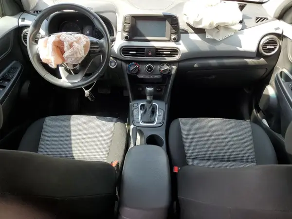 KM8K22AA9JU105275 2018 HYUNDAI KONA - Image 8