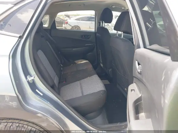 KM8K22AA9JU147445 2018 HYUNDAI KONA - Image 8