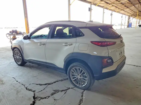 KM8K22AA9JU185189 2018 HYUNDAI KONA - Image 2