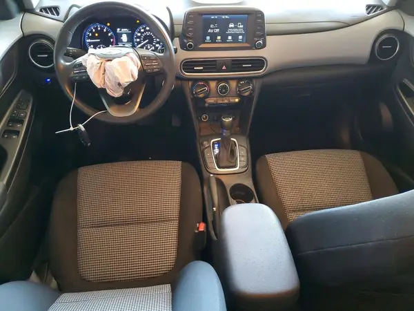 KM8K22AA9JU185189 2018 HYUNDAI KONA - Image 8