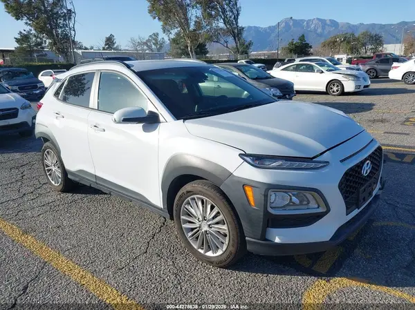 KM8K22AA9LU569220 2020 HYUNDAI KONA - Image 1