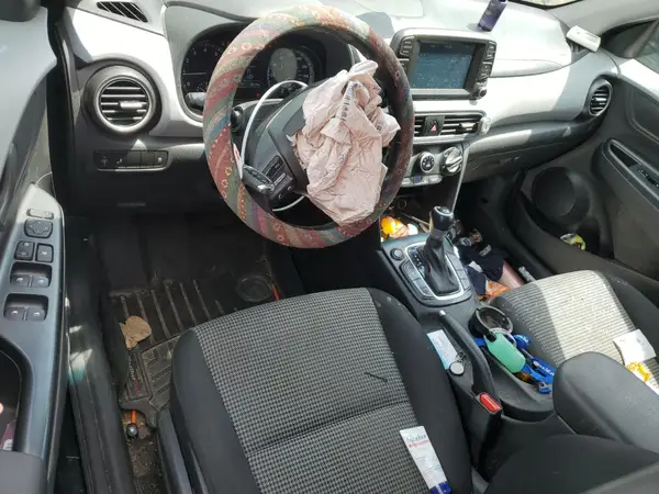 KM8K22AAXJU068477 2018 HYUNDAI KONA - Image 8