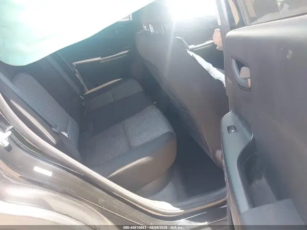 KM8K22AAXJU105107 2018 HYUNDAI KONA - Image 8