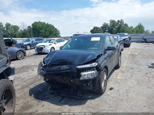 KM8K22AAXJU161550 2018 HYUNDAI KONA - Image 2
