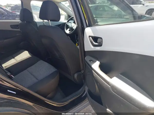 KM8K22AAXKU321945 2019 HYUNDAI KONA - Image 8