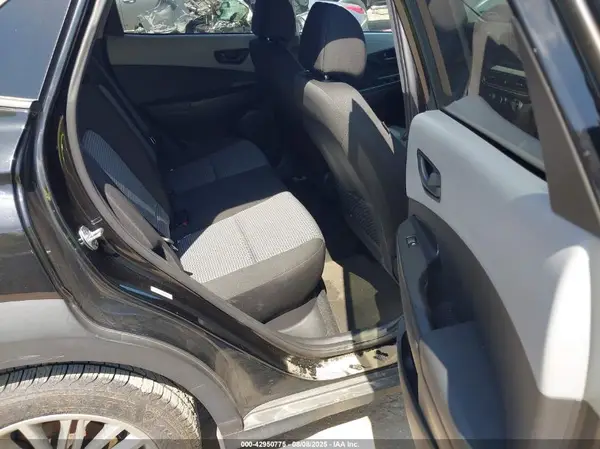 KM8K22AAXKU353567 2019 HYUNDAI KONA - Image 8