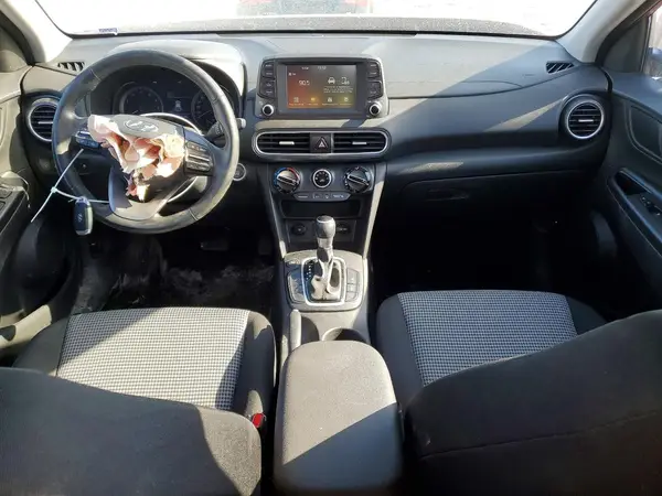 KM8K22AAXKU393521 2019 HYUNDAI KONA - Image 8