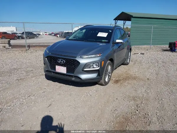 KM8K22AAXLU437891 2020 HYUNDAI KONA - Image 2