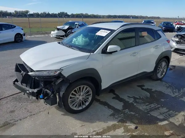 KM8K22AAXMU600346 2021 HYUNDAI KONA - Image 2