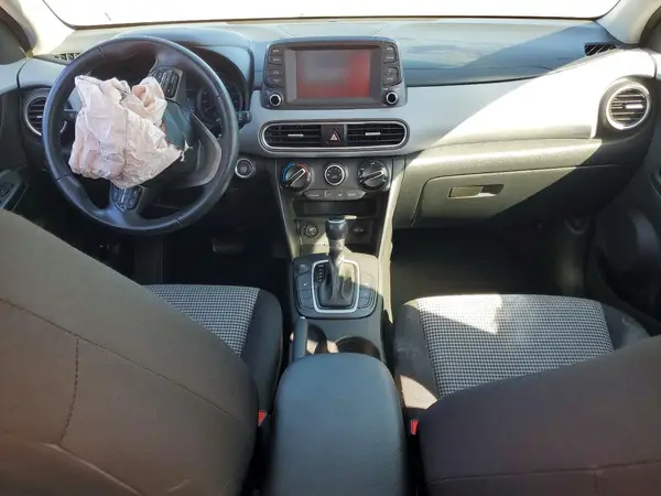 KM8K22AAXMU631371 2021 HYUNDAI KONA - Image 8