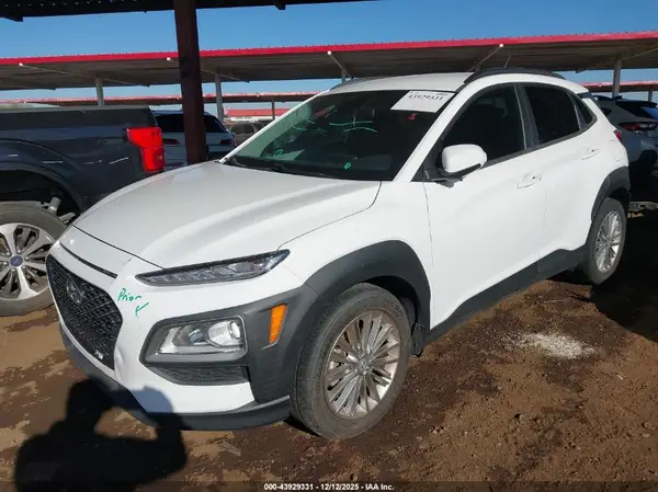 KM8K22AAXMU739733 2021 HYUNDAI KONA - Image 2