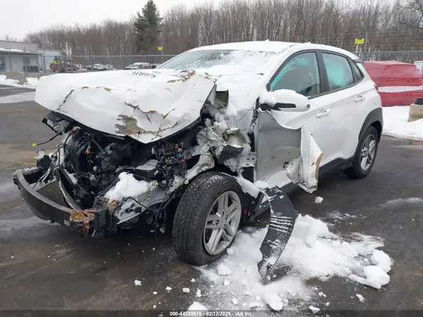 KM8K22AB0PU031472 2023 HYUNDAI KONA - Image 2