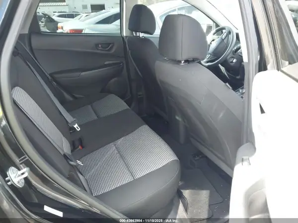 KM8K22AB1NU855622 2022 HYUNDAI KONA - Image 8