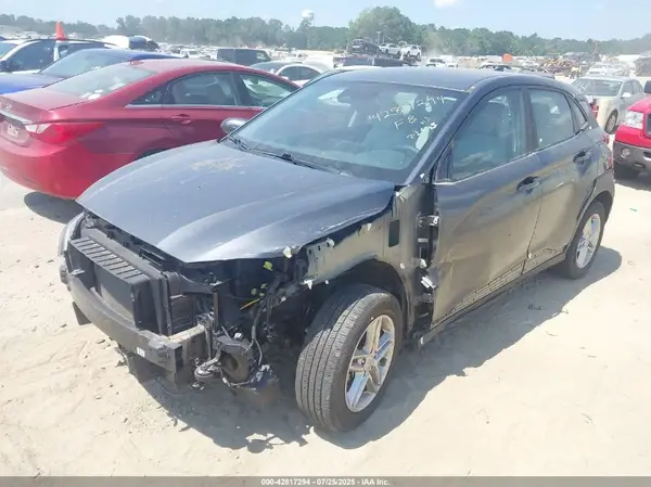 KM8K22AB2NU793621 2022 HYUNDAI KONA - Image 2