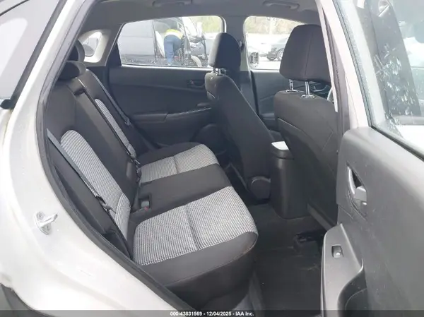KM8K22AB3NU803279 2022 HYUNDAI KONA - Image 8