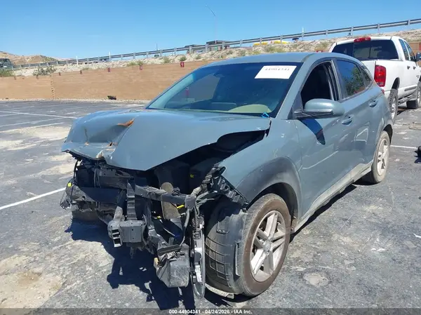KM8K22AB4NU773869 2022 HYUNDAI KONA - Image 2