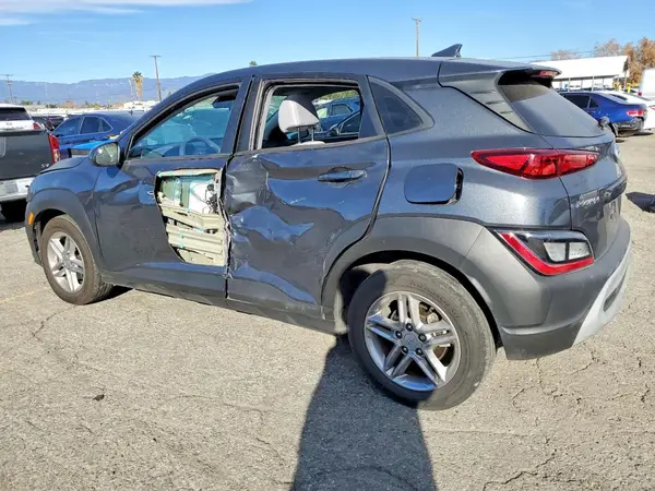KM8K22AB4NU813304 2022 HYUNDAI KONA - Image 2