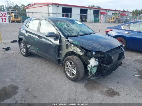 KM8K22AB4NU846299 2022 HYUNDAI KONA - Image 1