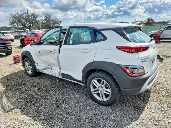 KM8K22AB4PU041194 2023 HYUNDAI KONA - Image 2