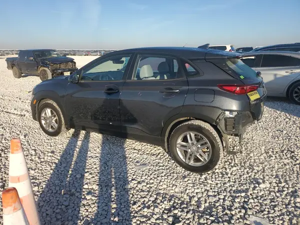KM8K22AB5NU768390 2022 HYUNDAI KONA - Image 2