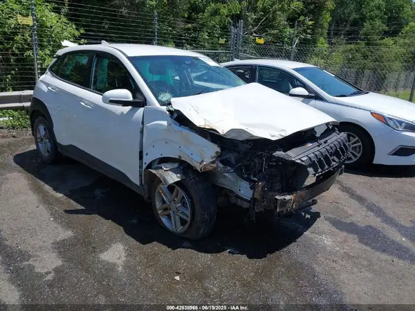 KM8K22AB5NU823047 2022 HYUNDAI KONA - Image 1