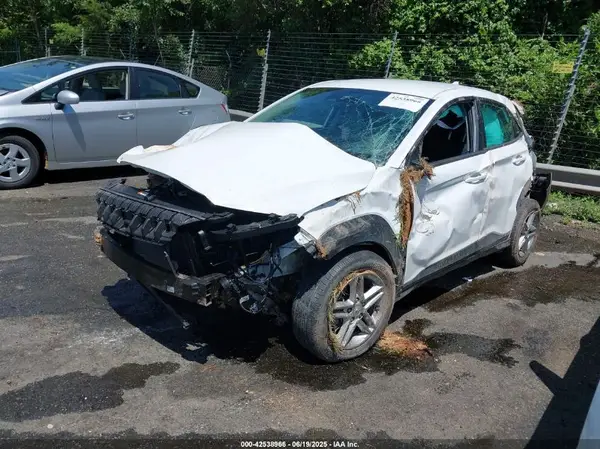 KM8K22AB5NU823047 2022 HYUNDAI KONA - Image 2