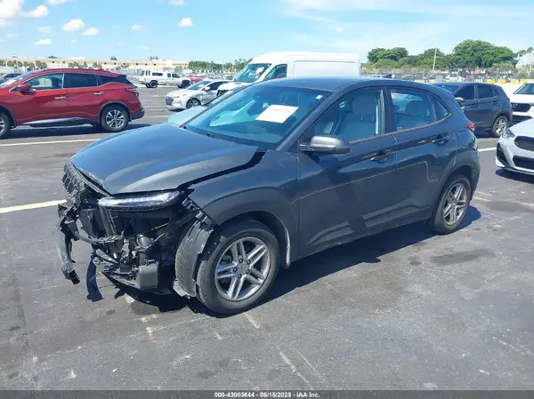 KM8K22AB5NU888643 2022 HYUNDAI KONA - Image 2