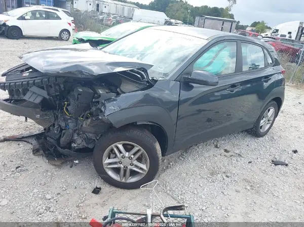 KM8K22AB5NU899383 2022 HYUNDAI KONA - Image 2