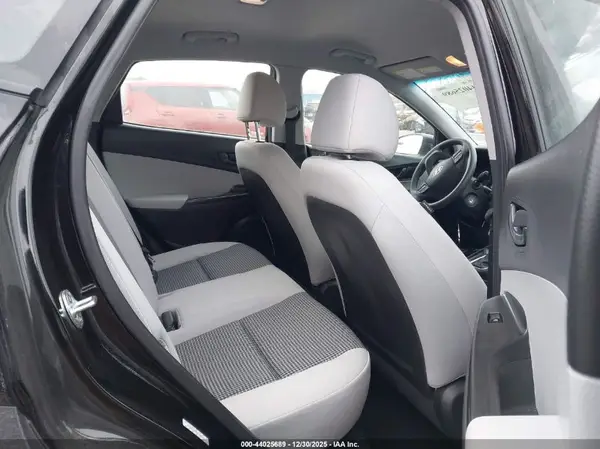 KM8K22AB6NU887954 2022 HYUNDAI KONA - Image 8