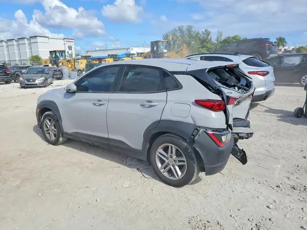 KM8K22AB8NU767413 2022 HYUNDAI KONA - Image 2