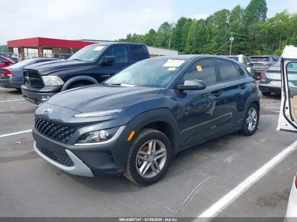 KM8K22AB8NU866670 2022 HYUNDAI KONA - Image 2