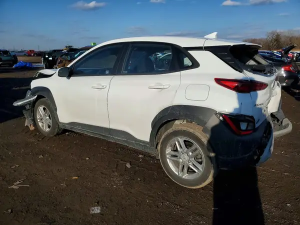KM8K22AB9NU760826 2022 HYUNDAI KONA - Image 2