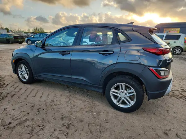 KM8K22AB9NU899399 2022 HYUNDAI KONA - Image 2