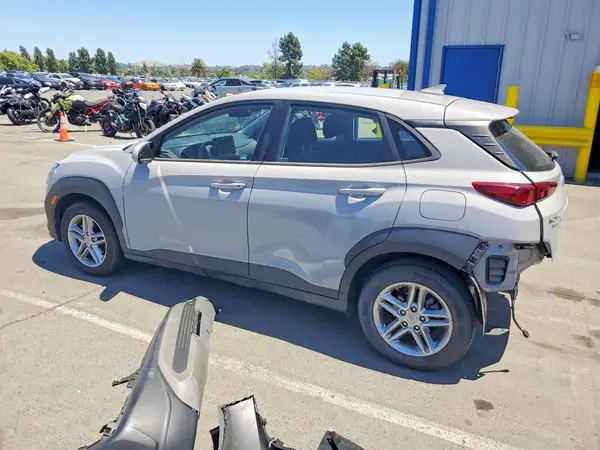 KM8K22ABXNU763931 2022 HYUNDAI KONA - Image 2