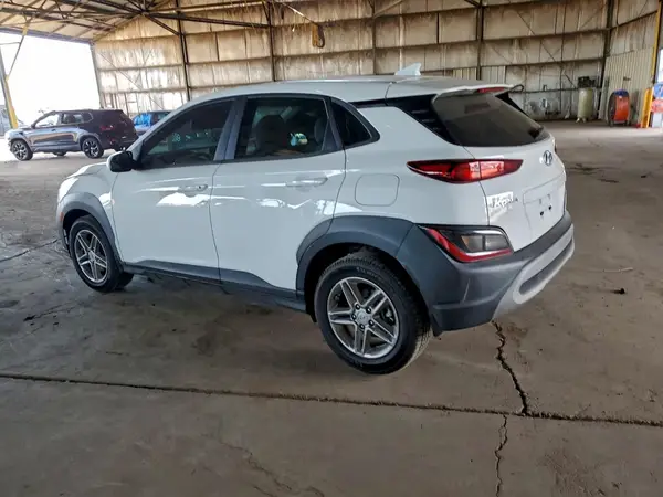 KM8K22ABXNU820483 2022 HYUNDAI KONA - Image 2