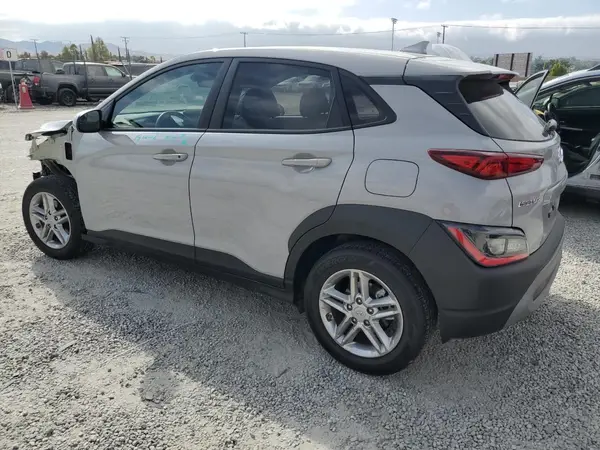 KM8K22ABXNU832861 2022 HYUNDAI KONA - Image 2