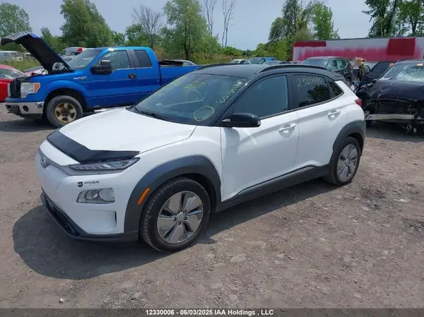 KM8K23AG0MU131374 2021 HYUNDAI KONA - Image 2