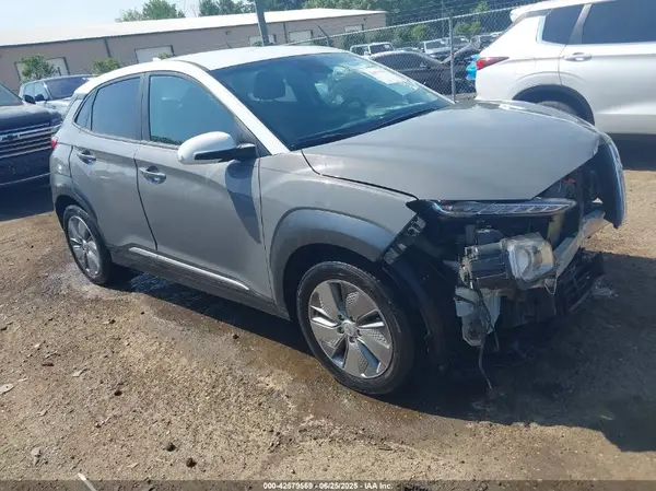 KM8K23AG1MU110954 2021 HYUNDAI KONA - Image 1