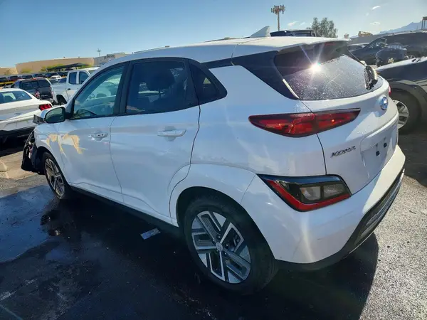 KM8K23AG2PU186378 2023 HYUNDAI KONA - Image 2
