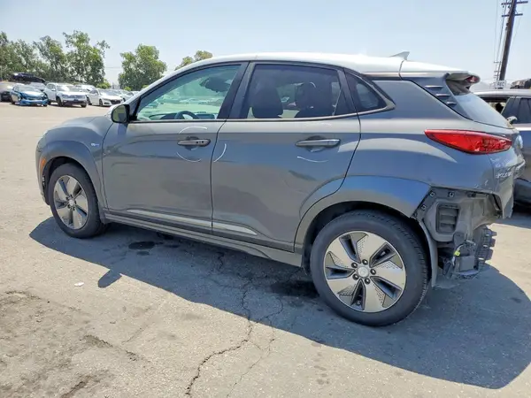 KM8K23AG3KU031637 2019 HYUNDAI KONA - Image 2