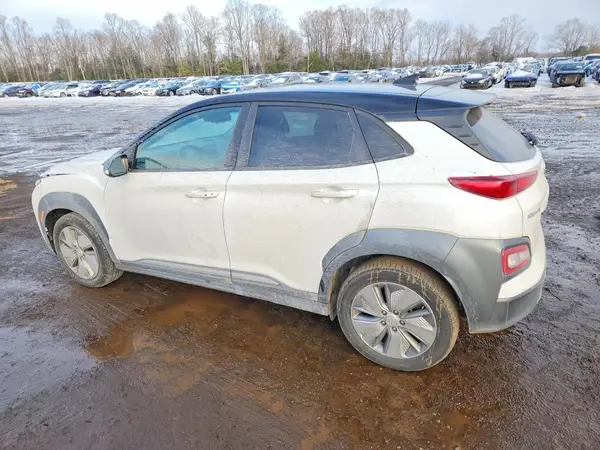 KM8K23AG3MU133426 2021 HYUNDAI KONA - Image 2