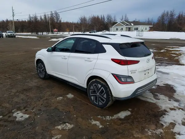 KM8K23AG3PU159884 2023 HYUNDAI KONA - Image 2