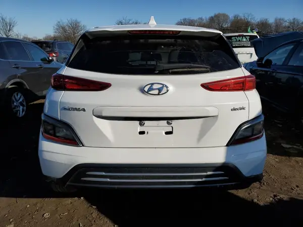 2023 HYUNDAI KONA auction photo 6