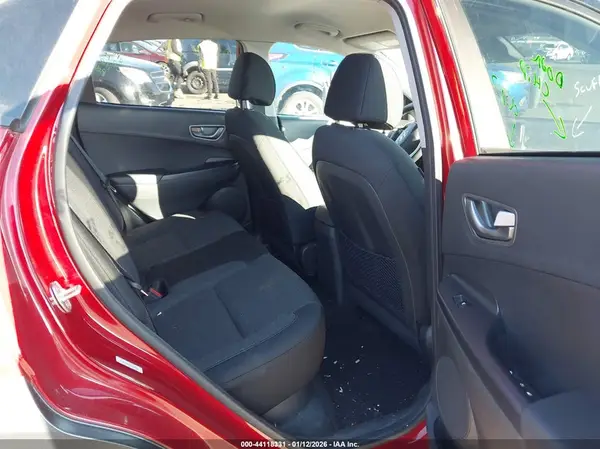 KM8K23AG4MU106302 2021 HYUNDAI KONA - Image 8