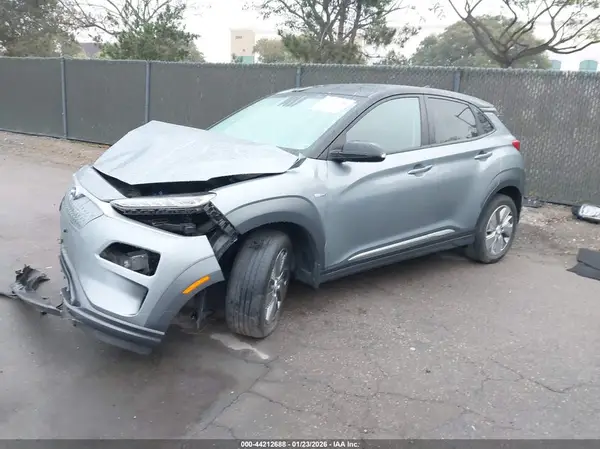 KM8K23AG6LU090635 2020 HYUNDAI KONA - Image 2