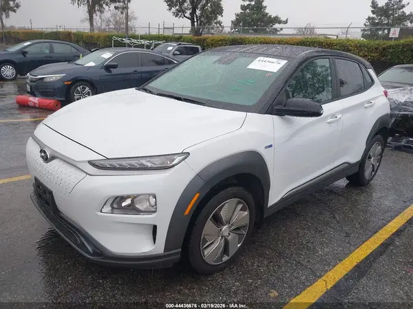 KM8K23AG7KU035996 2019 HYUNDAI KONA - Image 2