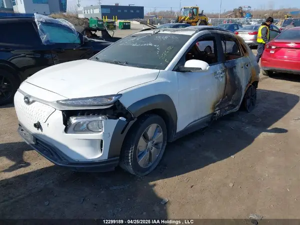 KM8K23AG7MU133560 2021 HYUNDAI KONA - Image 2