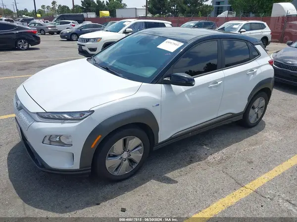 KM8K23AG8LU056860 2020 HYUNDAI KONA - Image 2