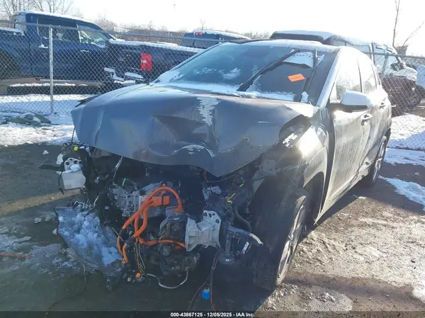 KM8K23AG8MU126875 2021 HYUNDAI KONA - Image 2